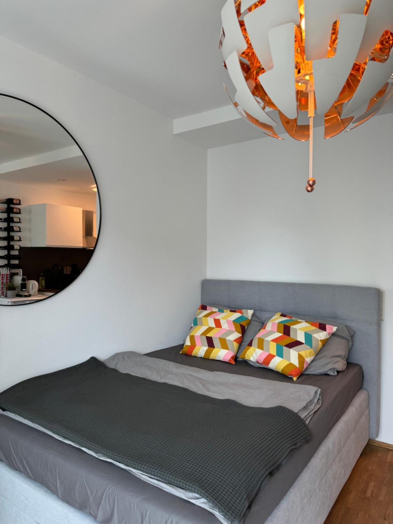 Moderne Ferienwohnung Mit Terrasse ヴュルツブルク エクステリア 写真