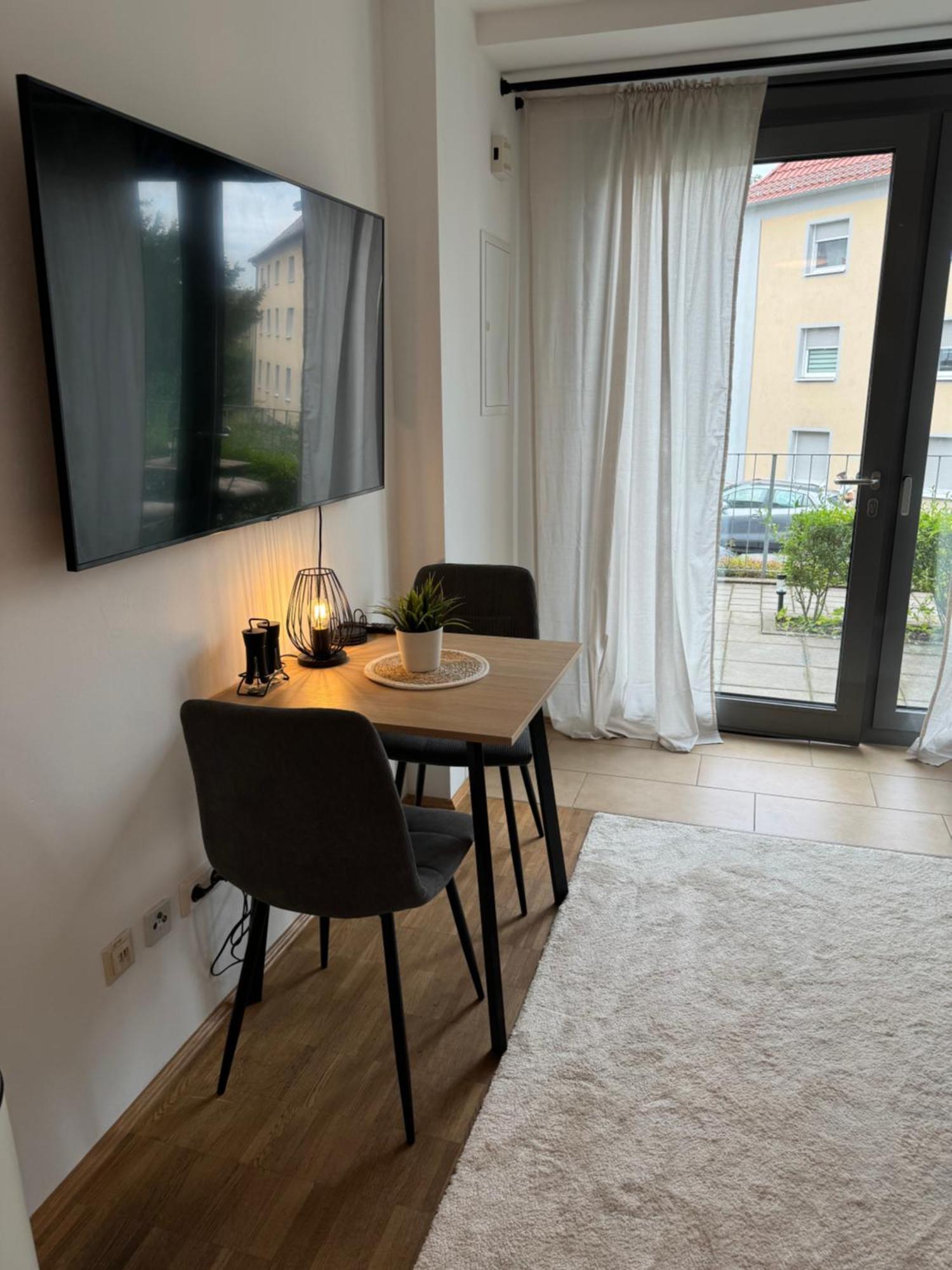 Moderne Ferienwohnung Mit Terrasse ヴュルツブルク エクステリア 写真