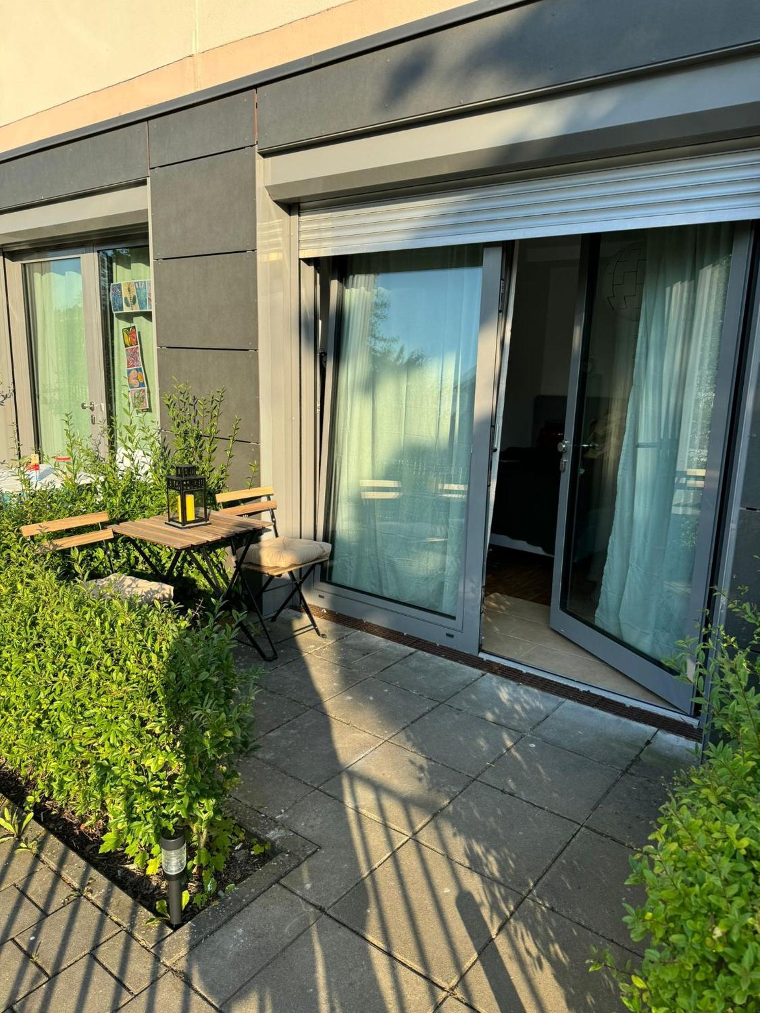 Moderne Ferienwohnung Mit Terrasse ヴュルツブルク エクステリア 写真